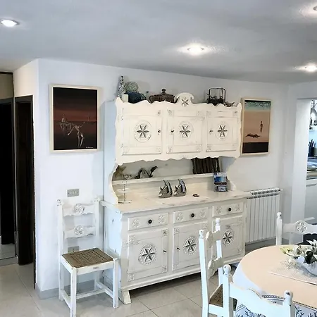Mica Villa