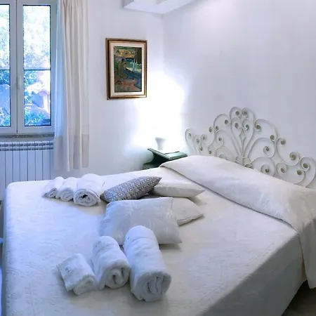 Mica Villa